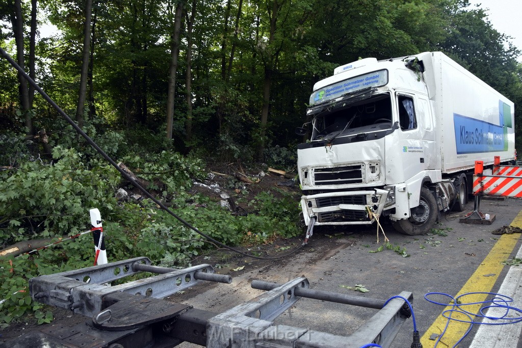 Schwerer VU A 3 Rich Oberhausen Hoehe AK Leverkusen P665.JPG - Miklos Laubert